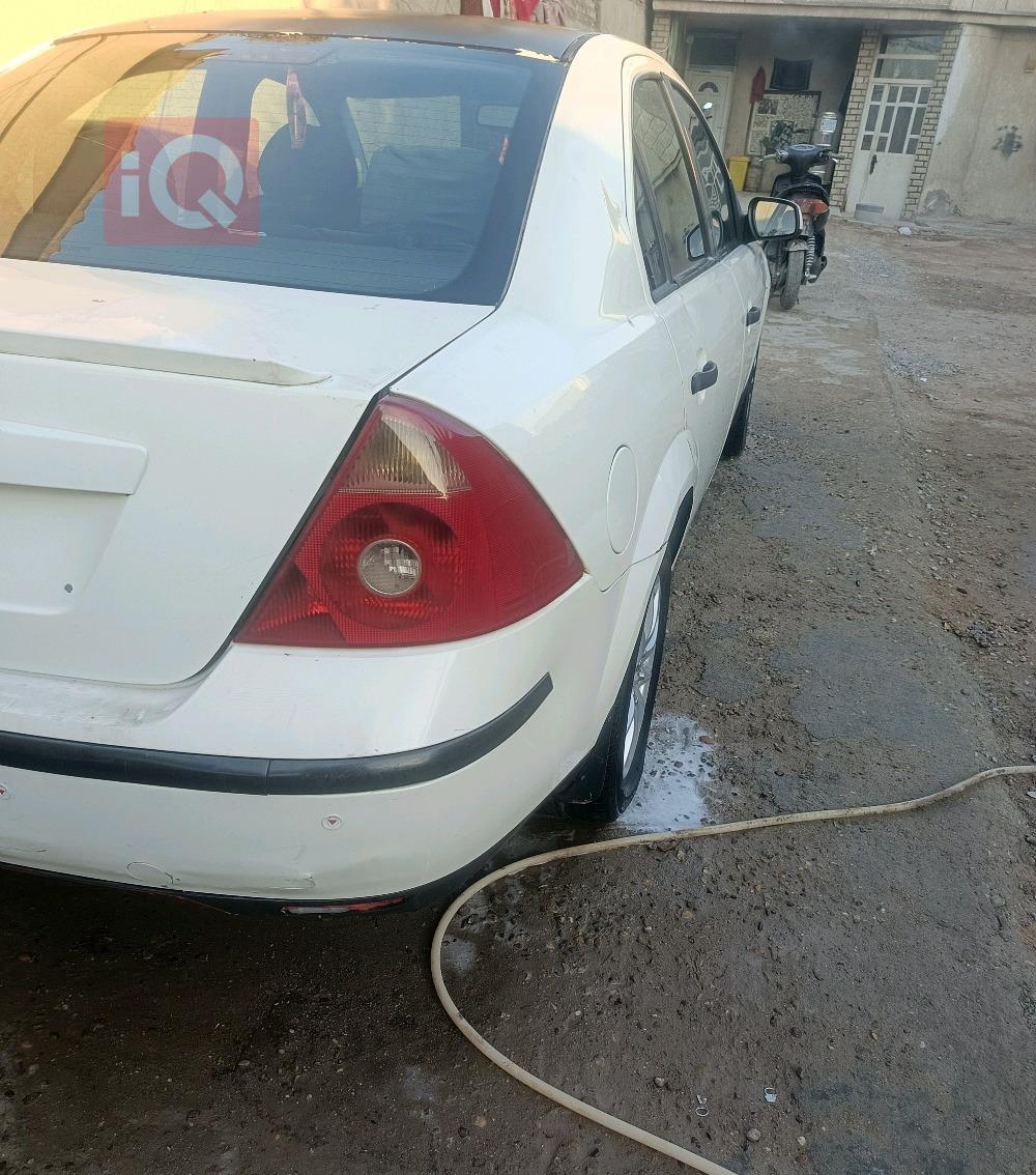 فورد مونديو